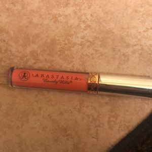 Anastasia Beverly Hills Retro Coral